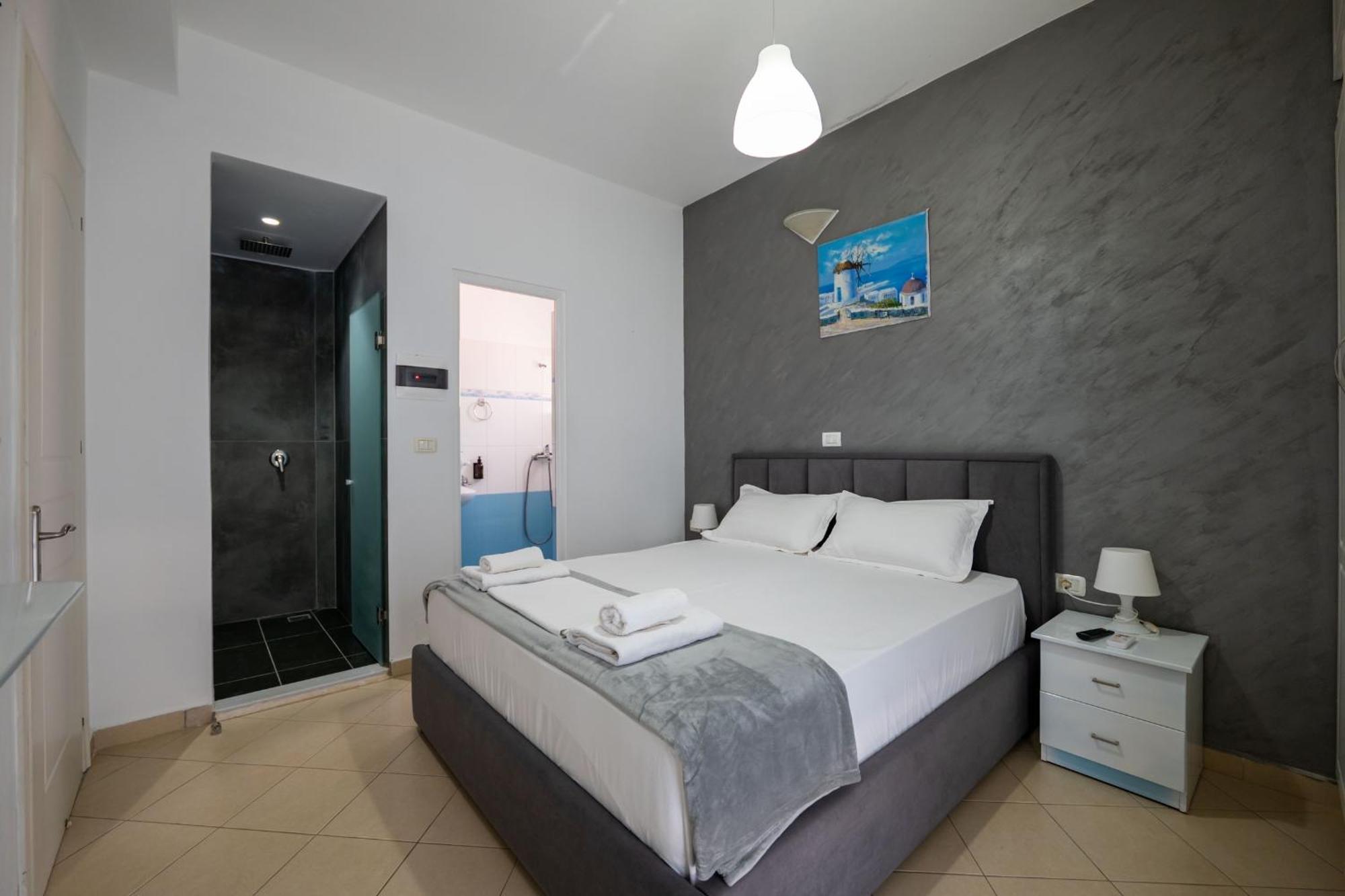 Hotel Two Mermaids Ksamil Exterior photo