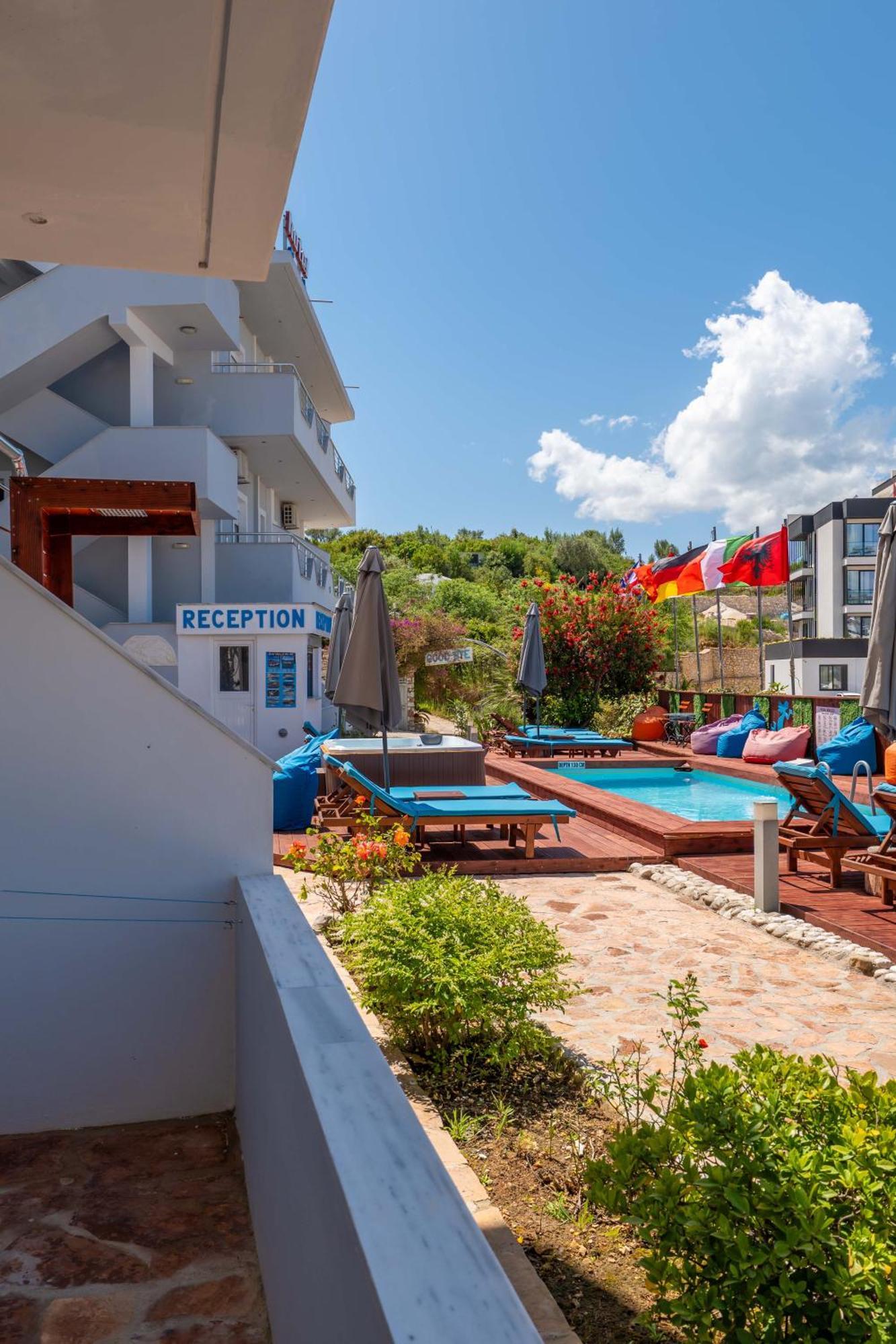 Hotel Two Mermaids Ksamil Exterior photo